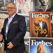 Carlos Mantilla, Forbes Ecuador, Forbes, periodismo
