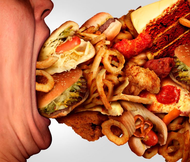 peligros de comer en exceso