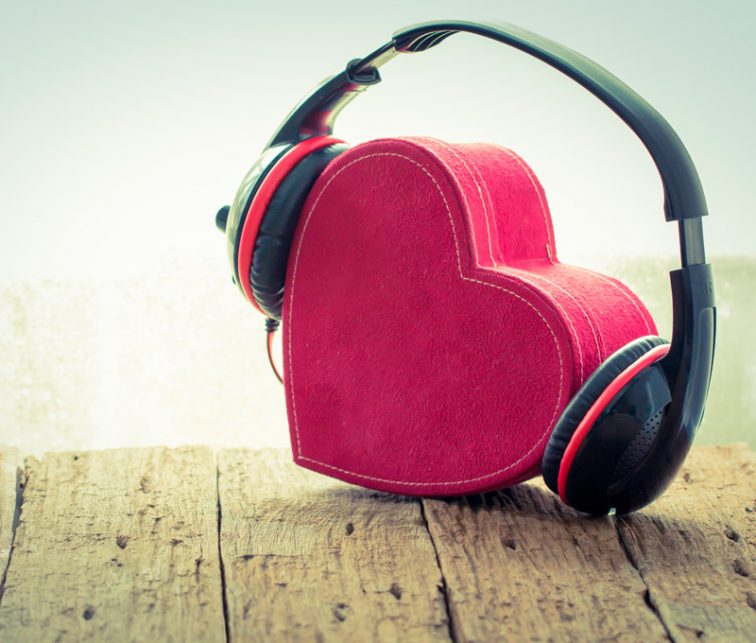como influye la musica al momento de enamorarnos
