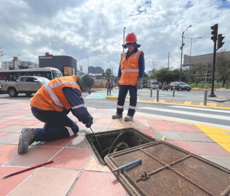 Cableado en Quito - EMMAPS